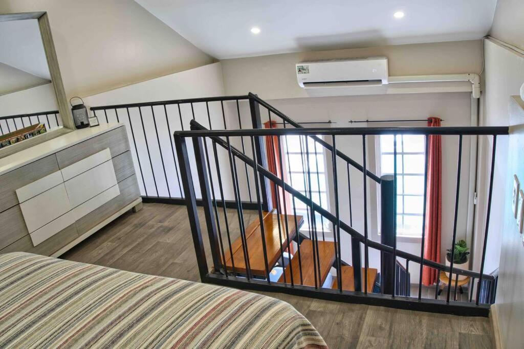 City Views Spacious Mezzanine Apartments ウィレムスタッド エクステリア 写真
