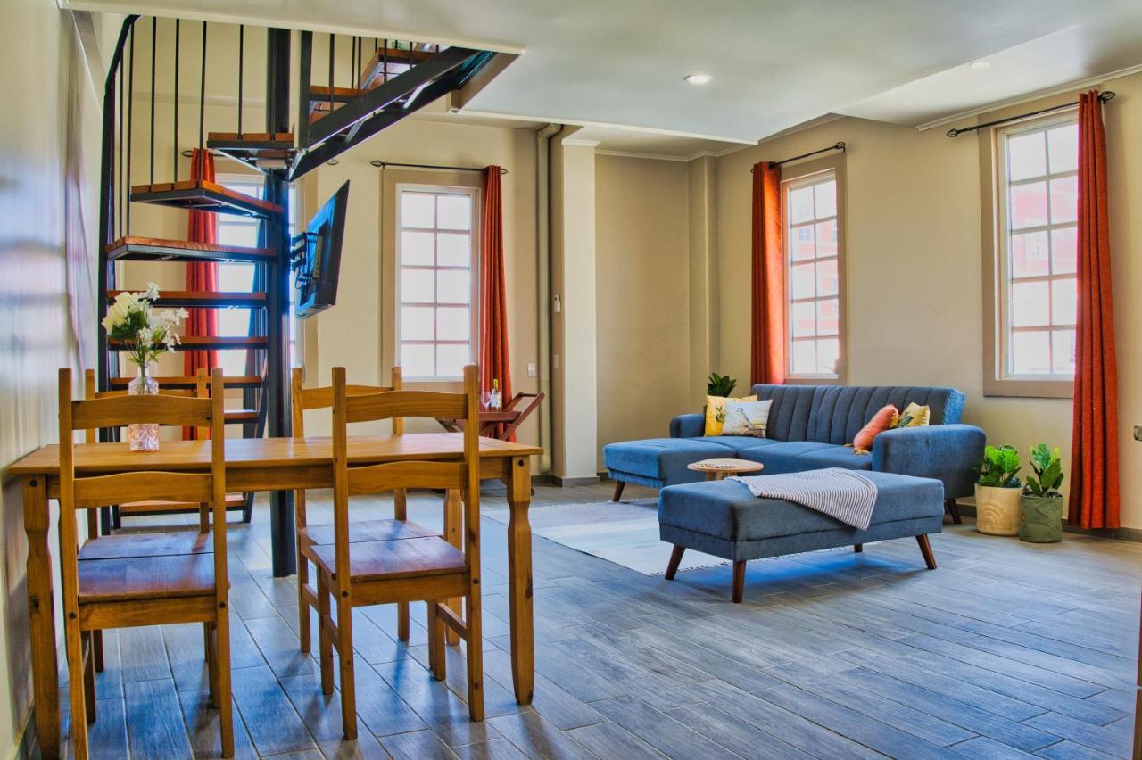 City Views Spacious Mezzanine Apartments ウィレムスタッド エクステリア 写真